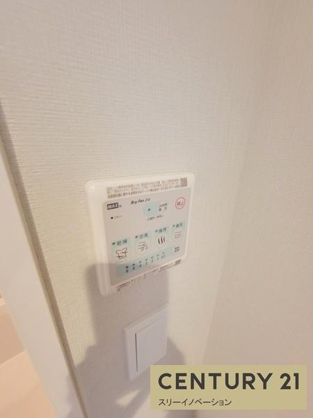 Louis Residence 弁天町の浴室|★浴室暖房・乾燥機付き★