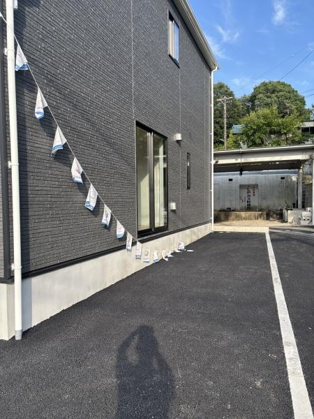 岡崎市細川町第16　全2棟・2号棟の庭|ウッドデッキやBBQ。想像が膨らむお庭