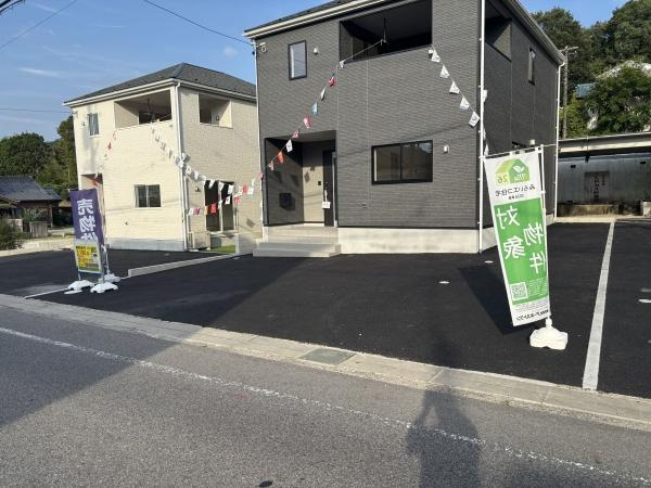 岡崎市細川町第16　全2棟・2号棟の駐車場|３台以上駐車できます！