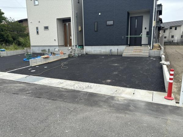碧南市浜田町第1　全2棟・1号棟の駐車場|広々２台駐車できます！