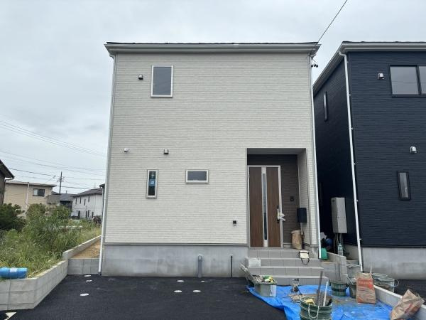 碧南市浜田町第1　全2棟・2号棟