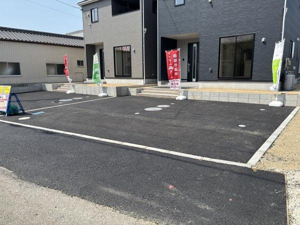 安城市小川町第10　全3棟・2号棟の駐車場|３台駐車できます