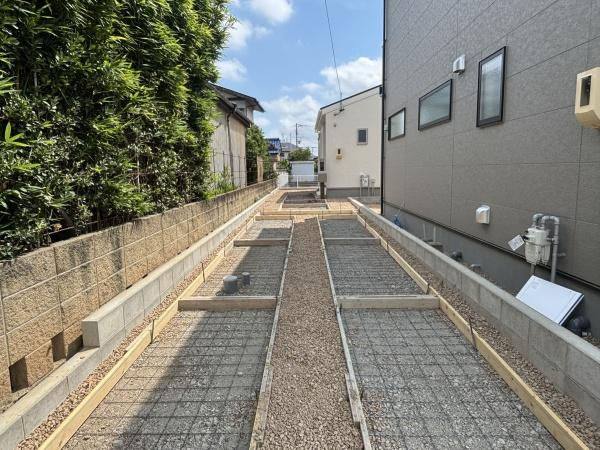 豊川市金屋本町1丁目59期　全3棟・3号棟の駐車場|３台駐車できます