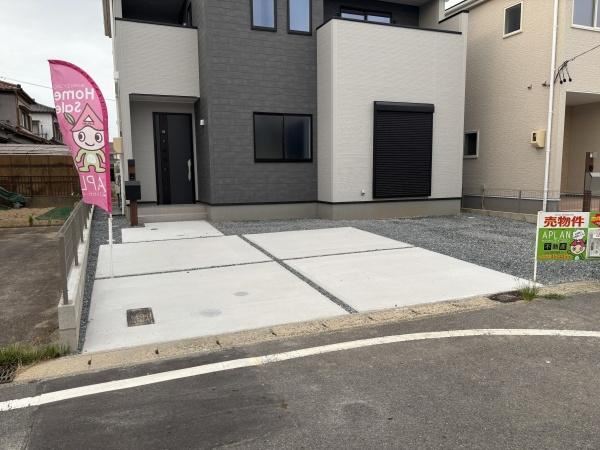 碧南市笹山町3丁目　全2棟・1号棟の駐車場|２台駐車できます！