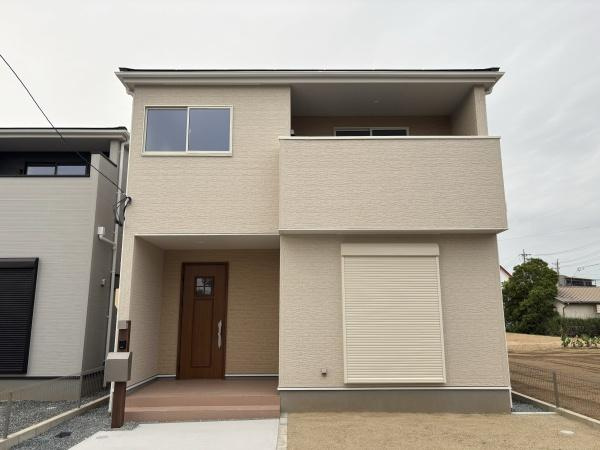 碧南市笹山町3丁目　全2棟・2号棟