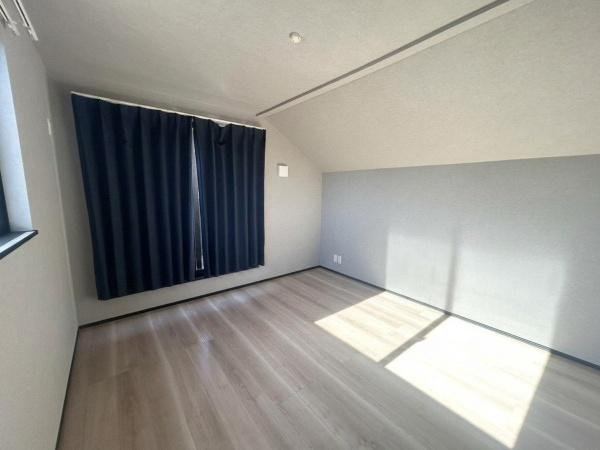 川崎市麻生区下麻生２丁目の中古一戸建の洋室