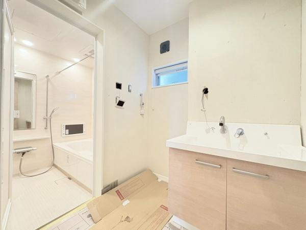 相模原市南区麻溝台５丁目の中古一戸建の独立洗面台