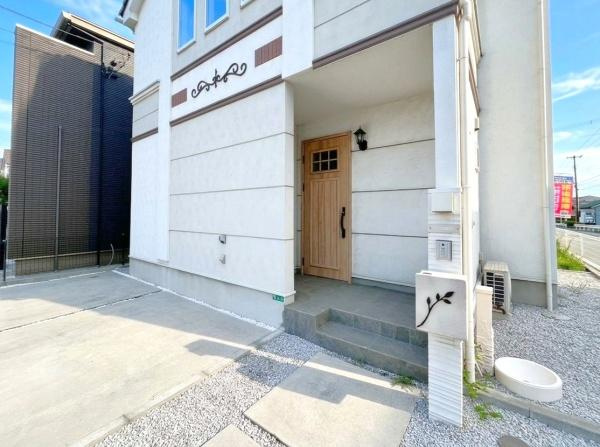 相模原市南区麻溝台５丁目の中古一戸建の玄関