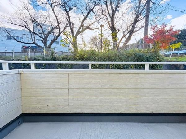 茅ヶ崎市芹沢の中古一戸建のバルコニー