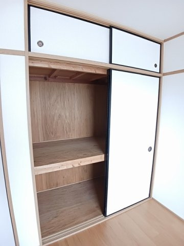 ハイツ山下の収納