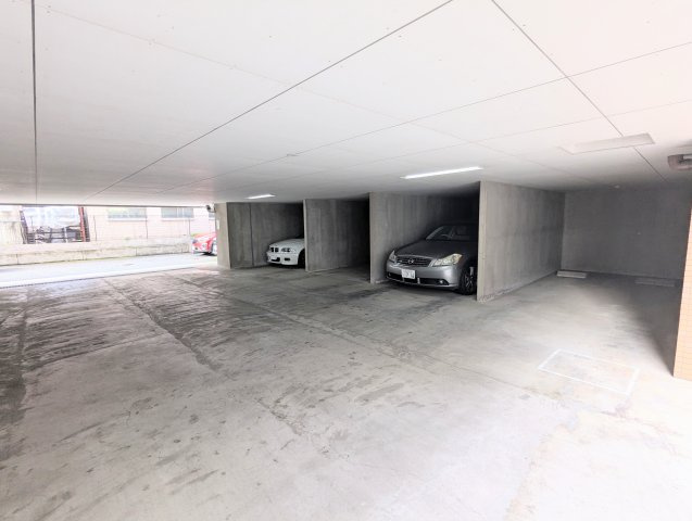 セザール第二錦糸町の駐車場