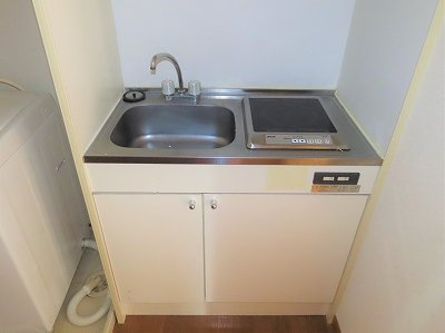 レオパレスサンガのキッチン|1口の電気コンロまたはIHコンロとなります