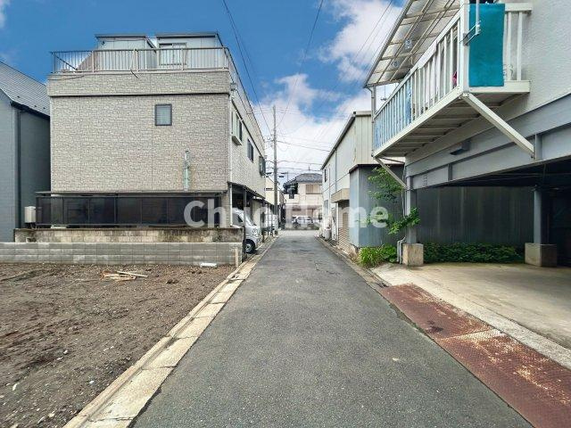 江戸川区春江町3丁目新築分譲住宅の前面道路含む現地写真|前面道路