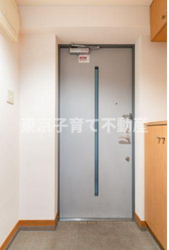 目白台ガーデンの玄関