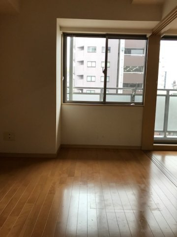 ライジングプレイス浅草の内装
