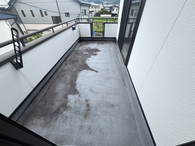 山形市鳥居ケ丘のバルコニー
