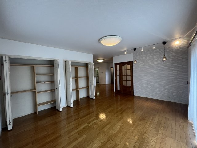 山形市鳥居ケ丘の居間・リビング
