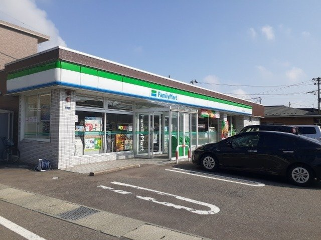 イ・ミリ　ジーティーブイの周辺|ファミリーマート秋田南通宮田店まで437m