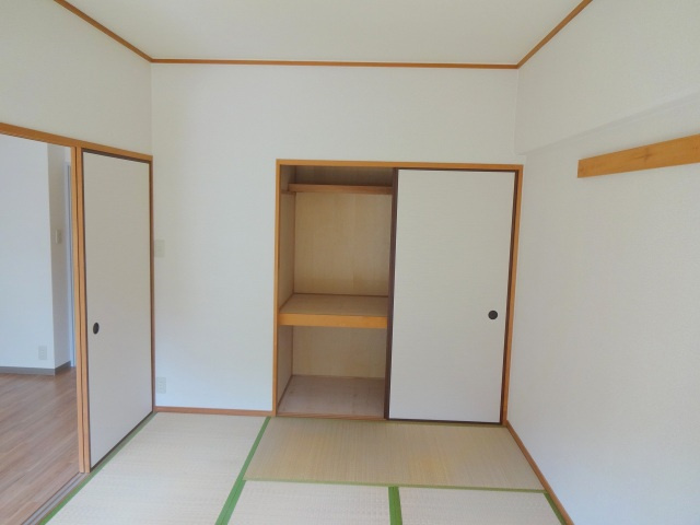 田部ビルの収納