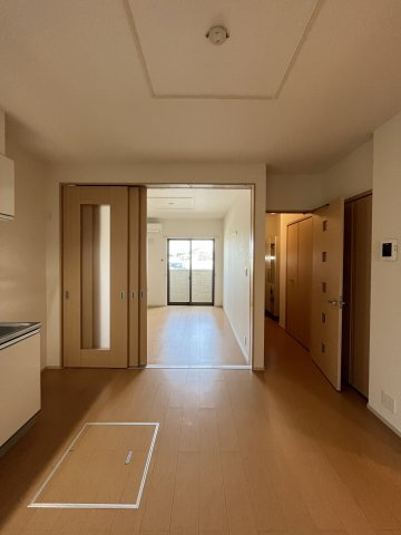 ノイエラントの内装