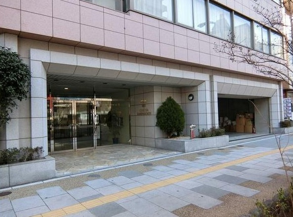 アトラスミオ浅草雷門のエントランス