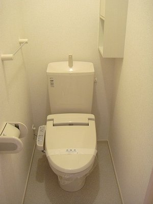 【トイレ】 | ニュー　シャルマン | ゆったりとした空間のトイレです
