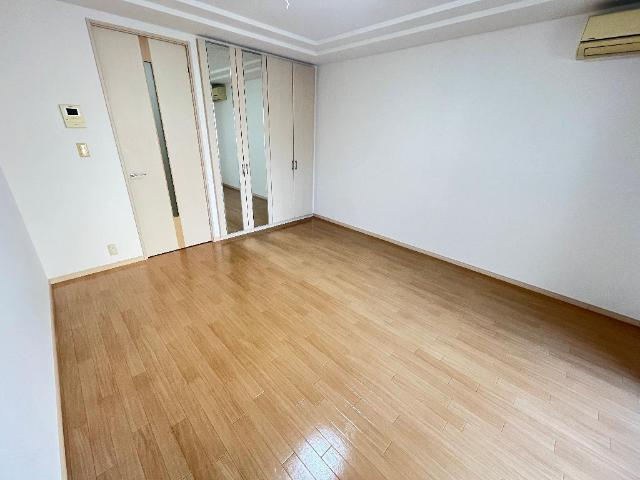 【内装】 | 洋室