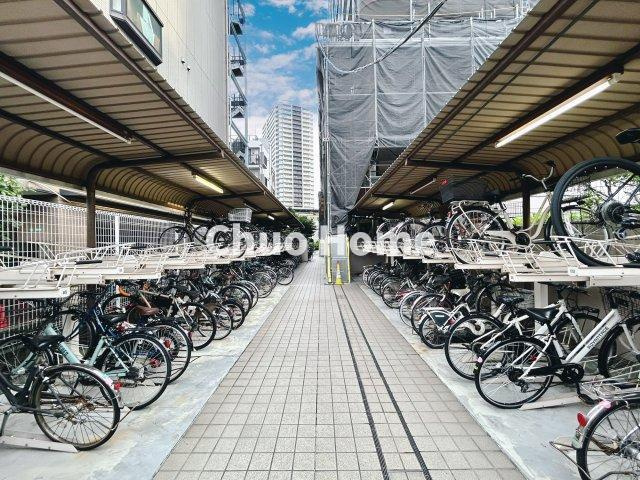 ビューネタワー平井の駐輪場|【自転車置き場】最新の空き状況や費用などの詳細は担当スタッフまでお問い合わせください。