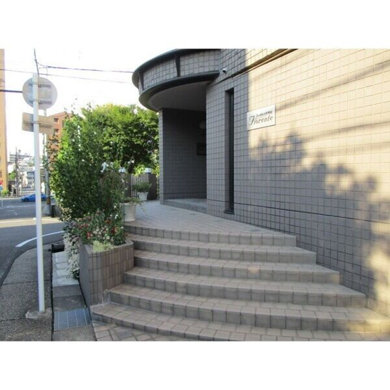 【エントランス】 | フィオレンテ本山