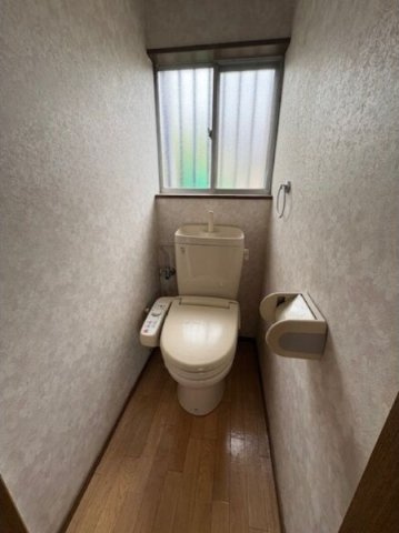 パレスAのトイレ|別号室の写真となります