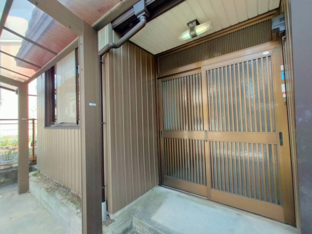 愛知県稲沢市平和町上前浪戸建ての外観|きれいな外観です
