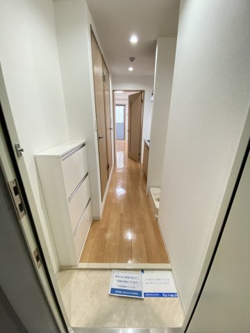 大阪市浪速区恵美須西３丁目の賃貸マンションの玄関
