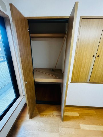 千鳥が丘3丁目戸建の収納