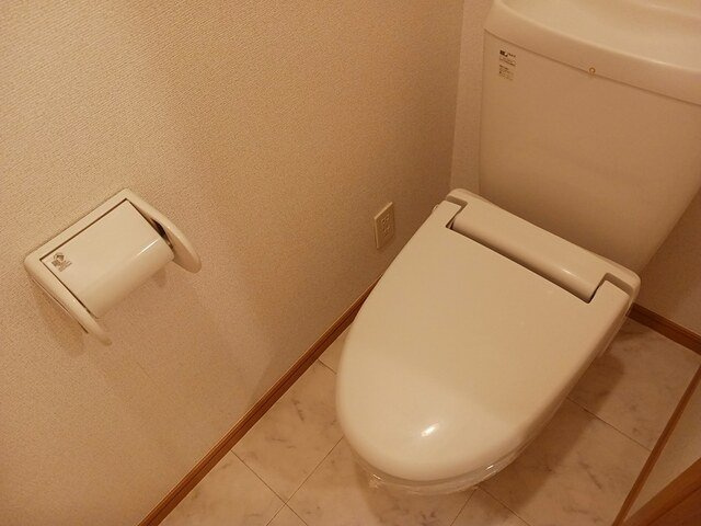 グリシーヌ・パレⅡ　Ａ棟のトイレ|シンプルで使いやすいトイレです