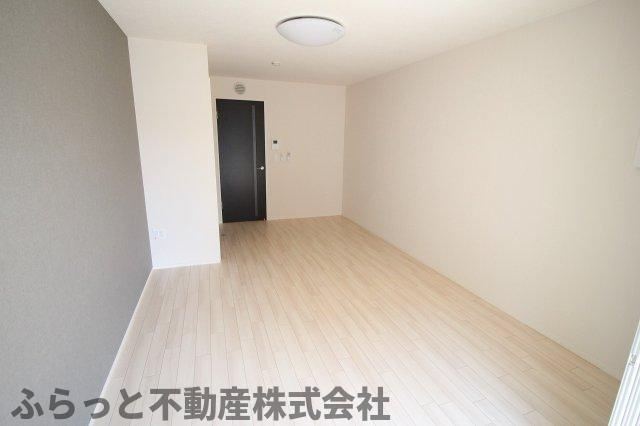 仮）阿見町岡崎新築アパートの居間・リビング|使いやすい居間です