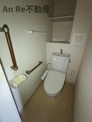川口市戸塚２丁目の賃貸マンションのトイレ|別部屋イメージ写真
