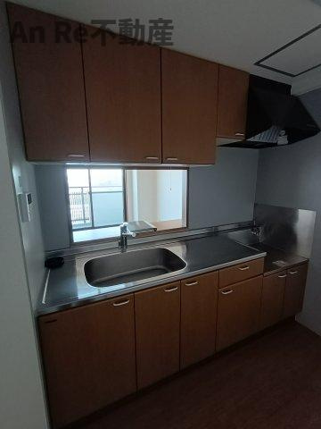 川口市戸塚２丁目の賃貸マンションのキッチン