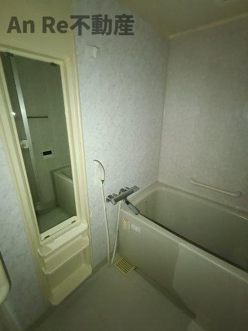 川口市戸塚２丁目の賃貸マンションの浴室|別部屋イメージ写真