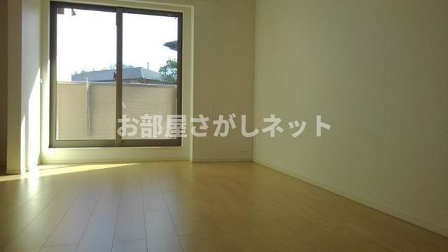 ラピス　ウィークス【おとり物件なし】#学生・社会人にオススメ！初期費用分割払いOK！の居間・リビング