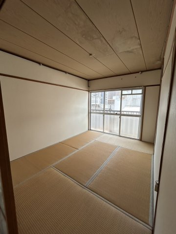 明神マンション1号の和室