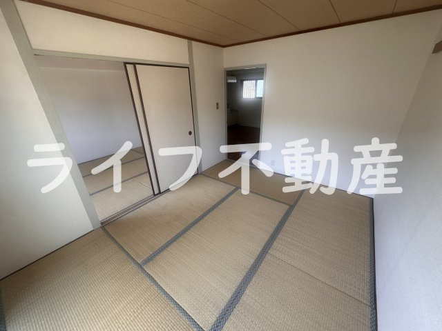 プレアール枚岡の寝室