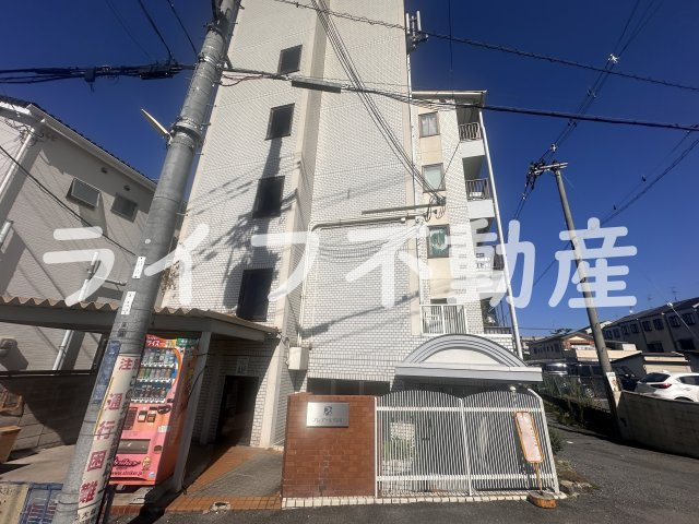 プレアール枚岡の外観