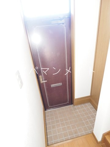 【玄関】 | ベルテラス | 明るい玄関です