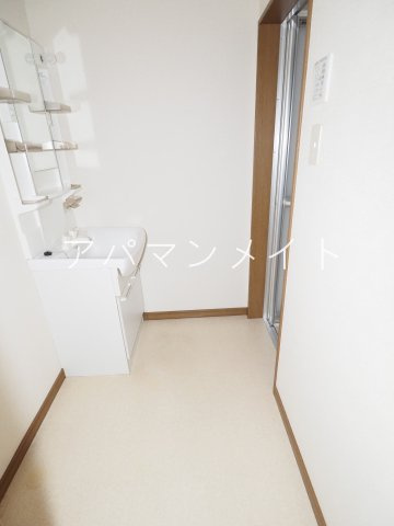【設備】 | ベルテラス | 洗濯機置場です