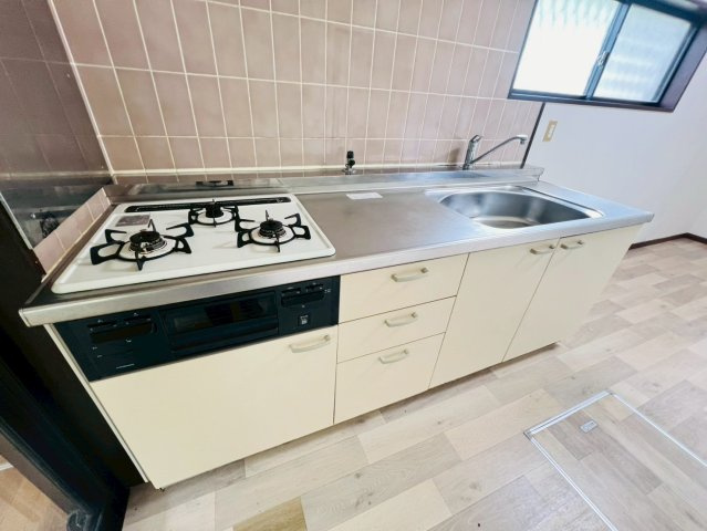 ヒルサイド塩屋のキッチン