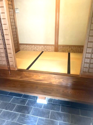 大宮西小野堀町貸家の玄関