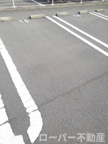 エアリー・ガーデンⅡの駐車場