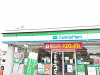 ファミリーマートまで382m