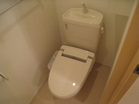 清潔感のあるトイレです