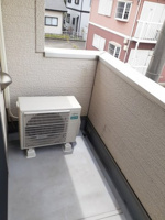 外からの目が気にならないバルコニーで洗濯物が干せます